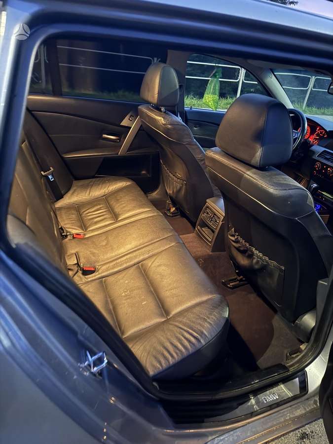BMW 525 2004 — photo 8