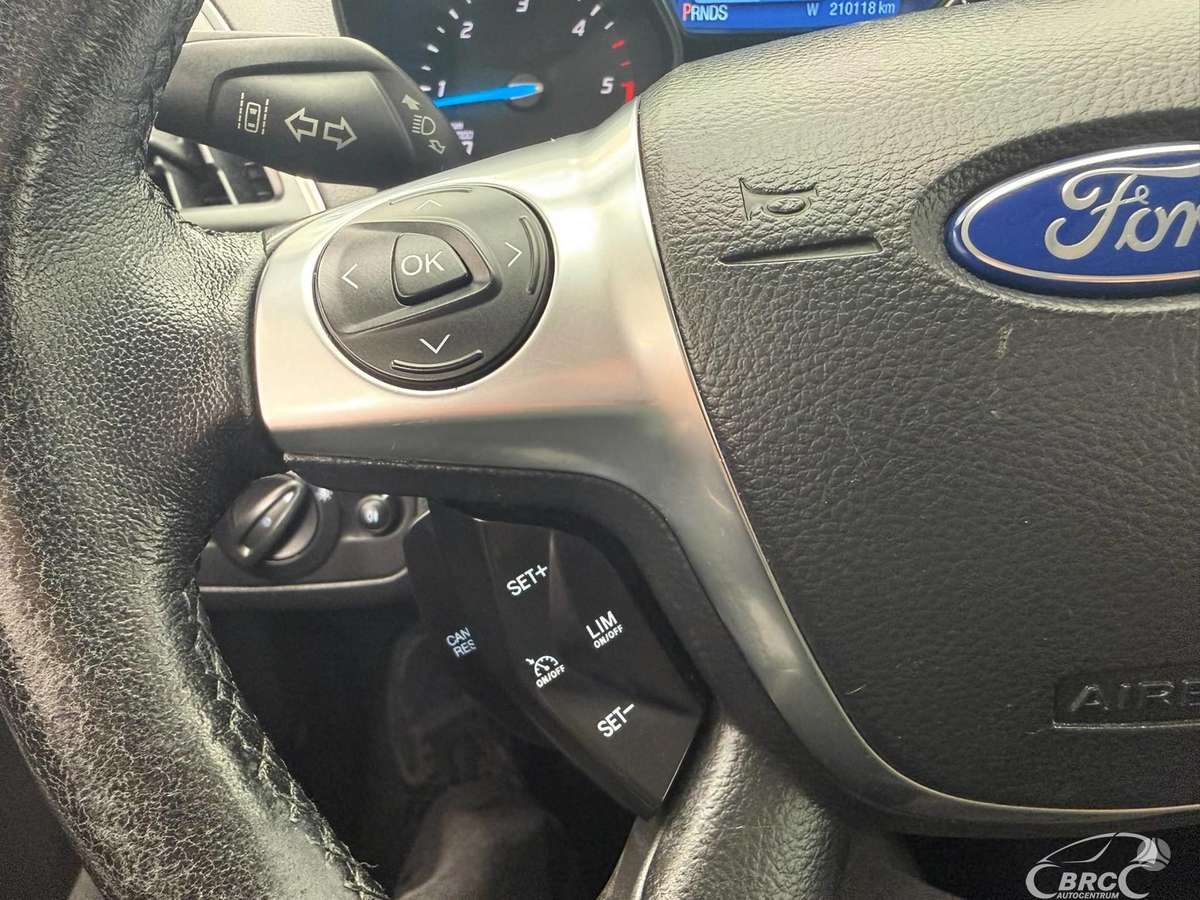 Ford Kuga 2014 — photo 12