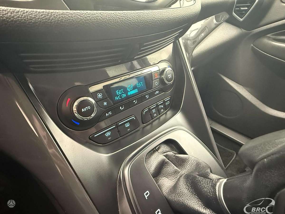Ford Kuga 2014 — photo 16