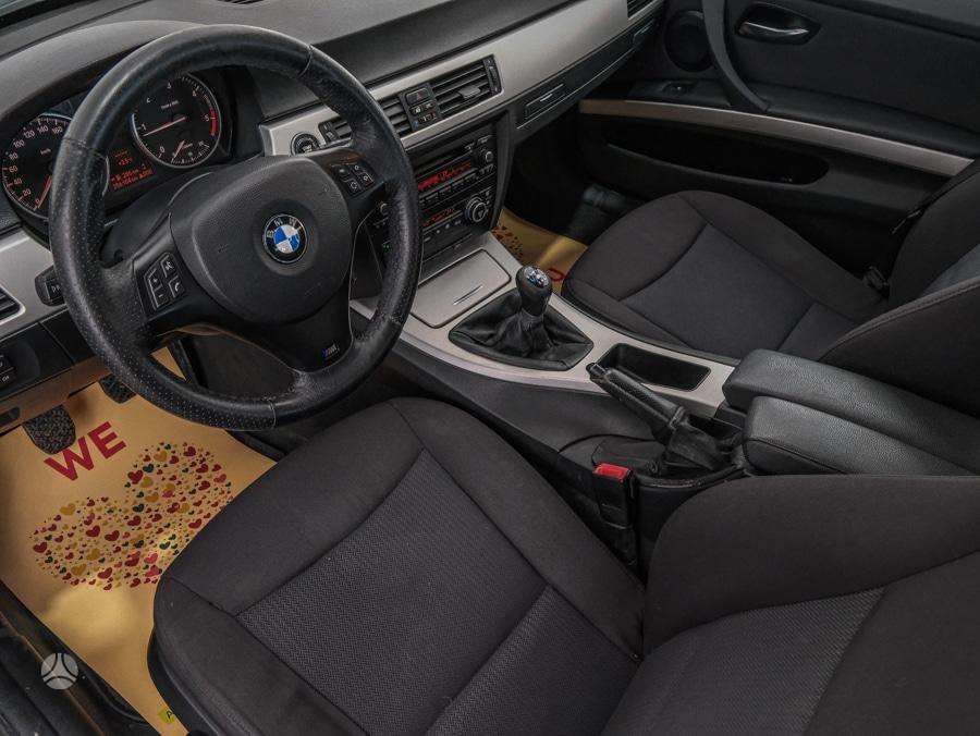 BMW 320 2010 — фото 12
