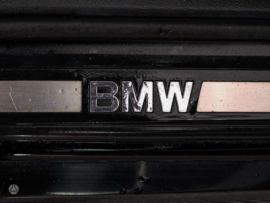BMW 320 2010 — фото 15