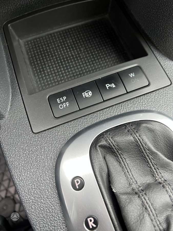 Volkswagen Touran 2008 — photo 19