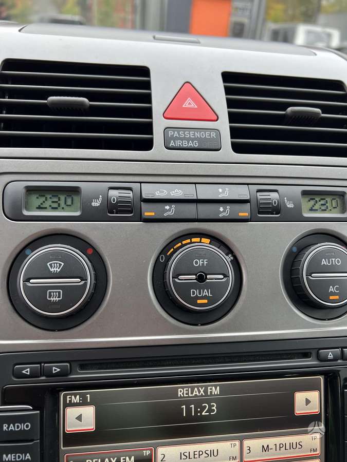 Volkswagen Touran 2008 — photo 20