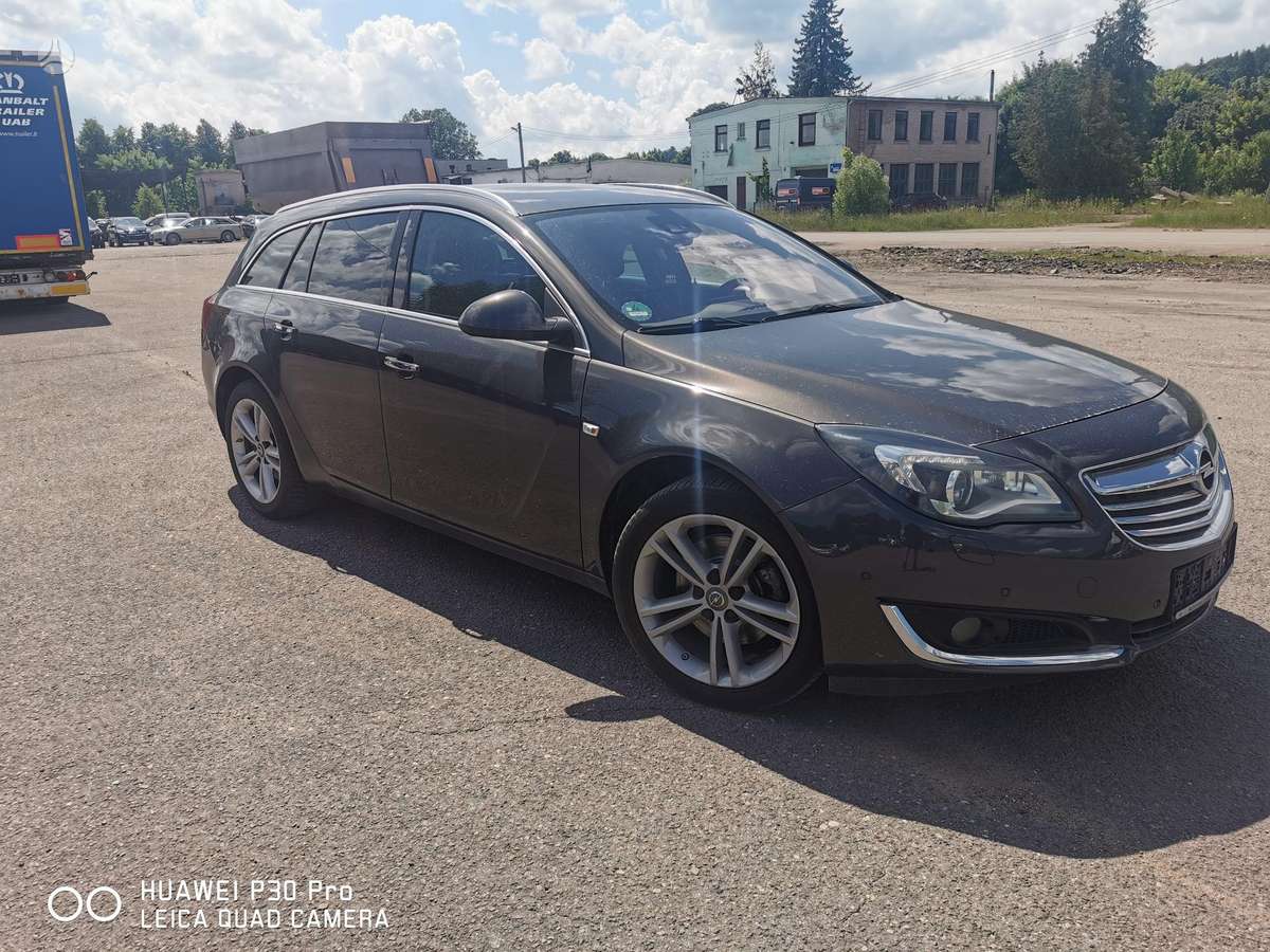 Opel Insignia 2015 — interior