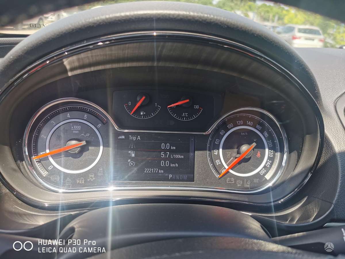 Opel Insignia 2015 — photo 9