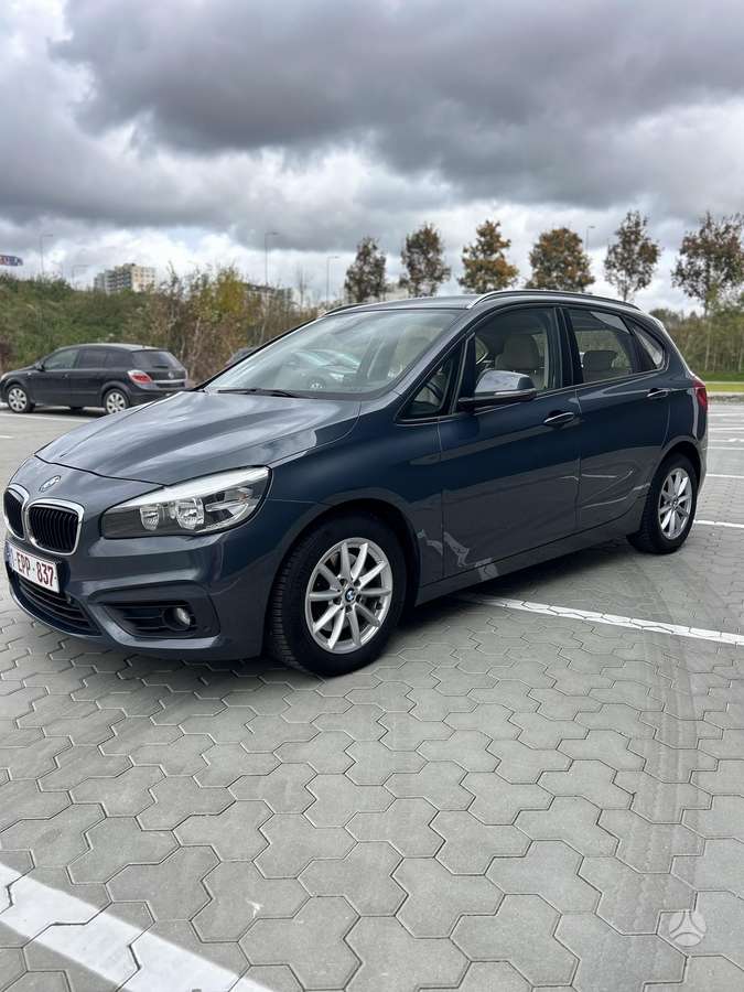 BMW 220 2015 — двигун 2000 cm³, 190 HP (140kW)