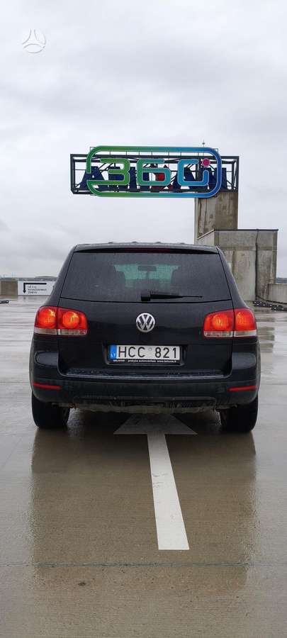 Volkswagen Touareg 2005 — photo 11