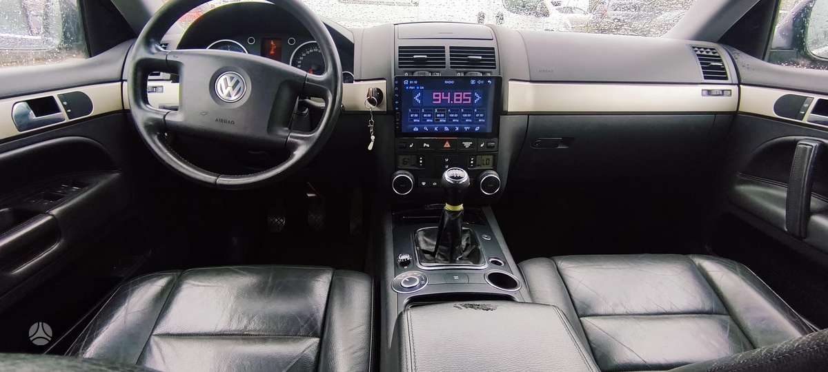 Volkswagen Touareg 2005 — photo 21