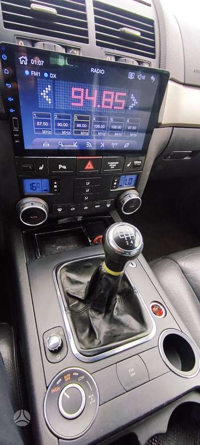 Volkswagen Touareg 2005 — engine 2500 cm³, 174 HP (128kW)