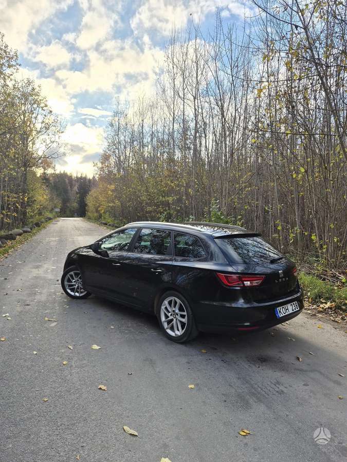 Seat Leon 2015 — салон