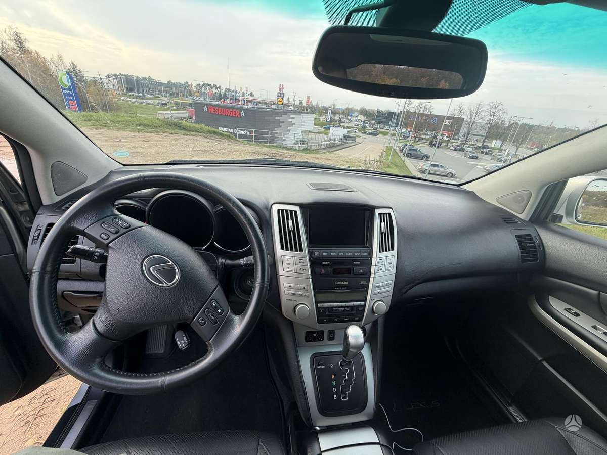 Lexus RX 2006 — photo 11