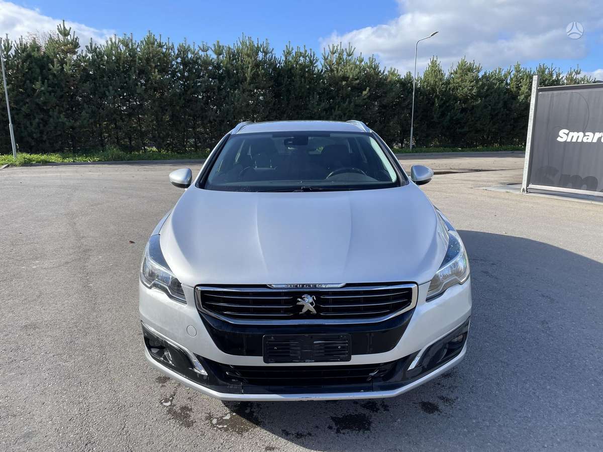 Peugeot 508 2014 — вигляд ззаду