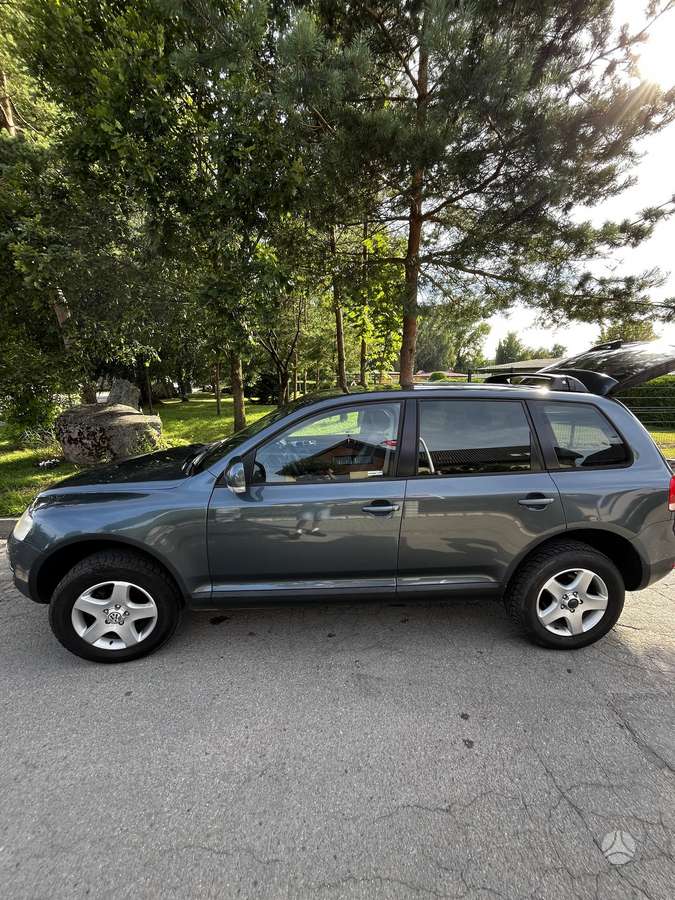 Volkswagen Touareg 2005 — салон