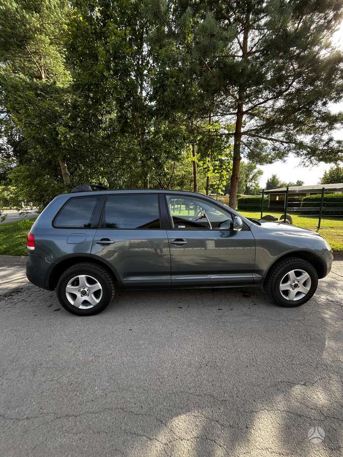 Volkswagen Touareg 2005 — двигун 2500 cm³, 174 HP (128kW)