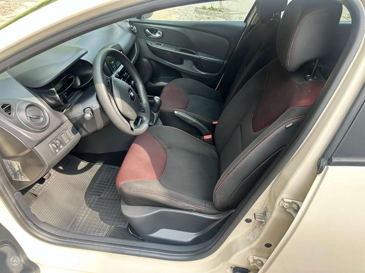 Renault Clio 2015 — photo 15