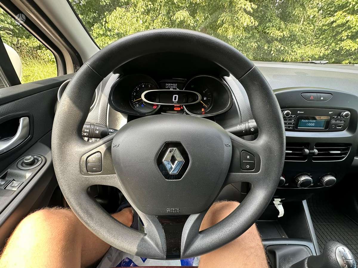 Renault Clio 2015 — photo 21