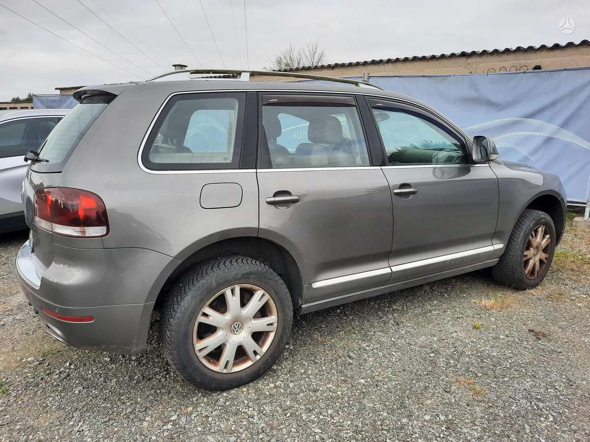 Volkswagen Touareg 2008 — салон