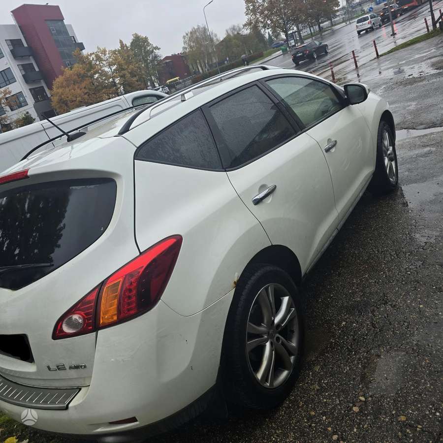 Nissan Murano 2008 — rear view