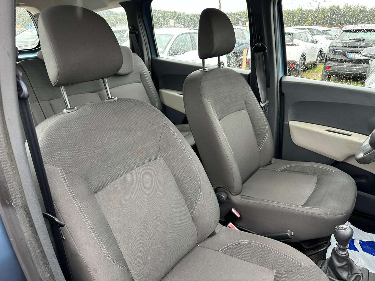 Dacia Lodgy 2015 — photo 16