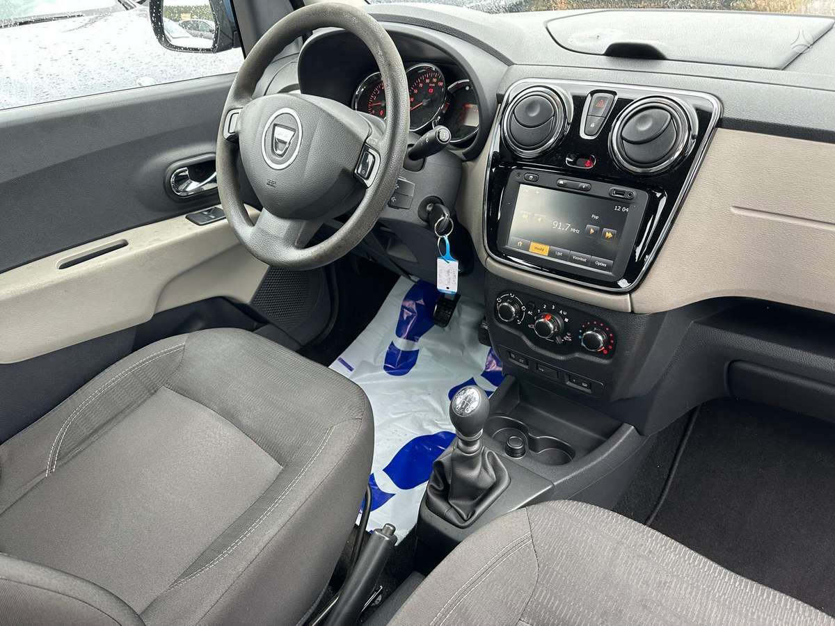 Dacia Lodgy 2015 — photo 17