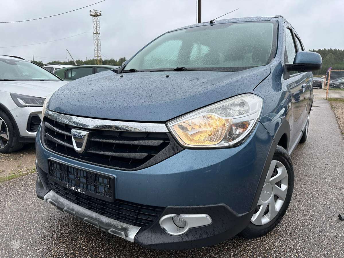Dacia Lodgy 2015 — rear view