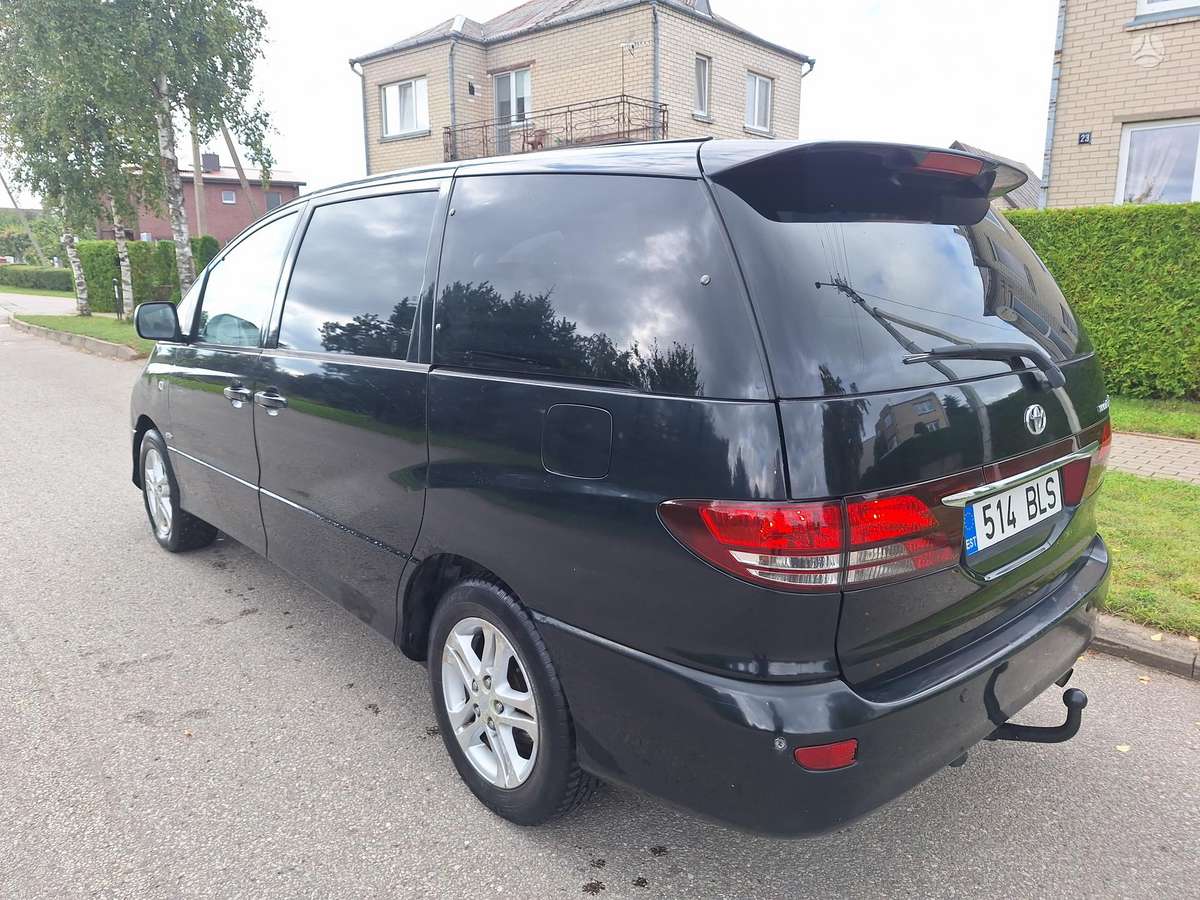 Toyota Previa 2005 — двигун 2000 cm³, 116 HP (85kW)