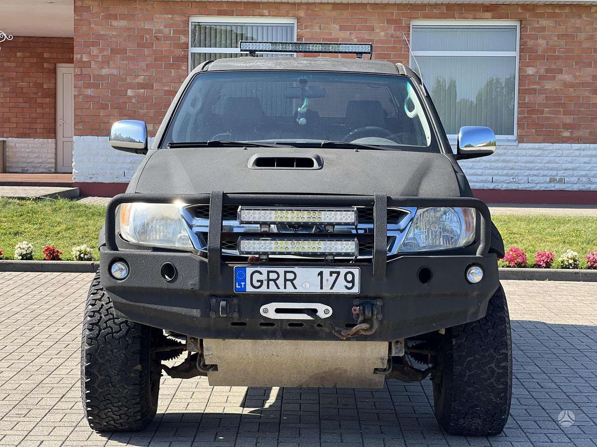 Toyota Hilux 2008 — vehicle for AFU Ukraine