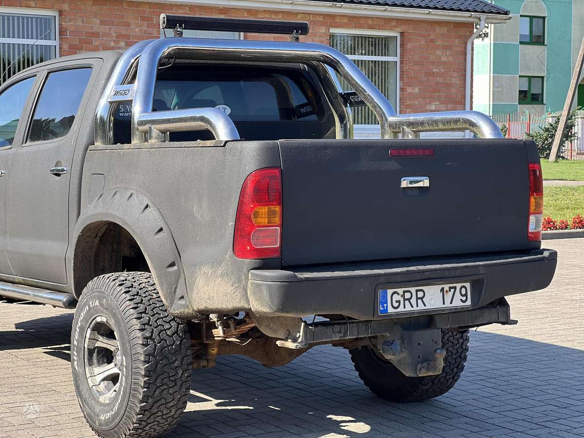 Toyota Hilux 2008 — photo 10