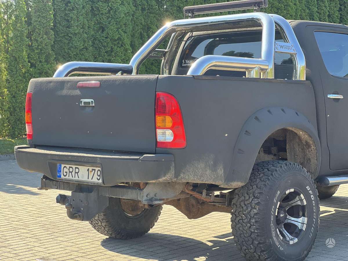 Toyota Hilux 2008 — photo 13