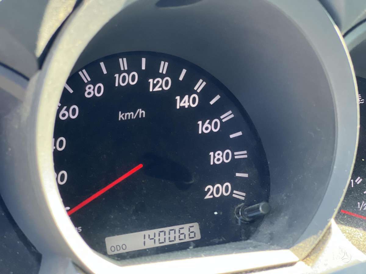 Toyota Hilux 2008 — photo 28