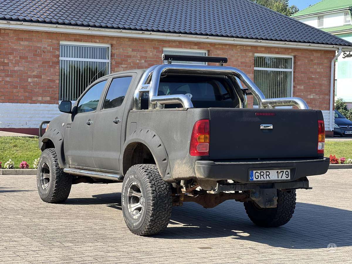 Toyota Hilux 2008 — photo 9