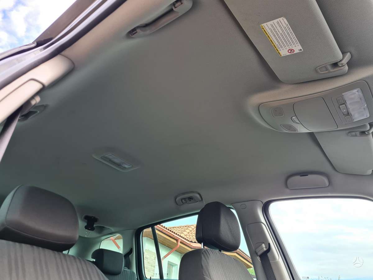 Opel Zafira 2012 — photo 21