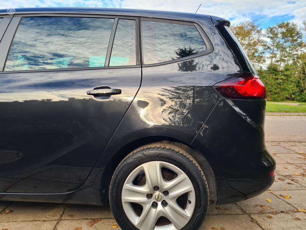 Opel Zafira 2012 — photo 41