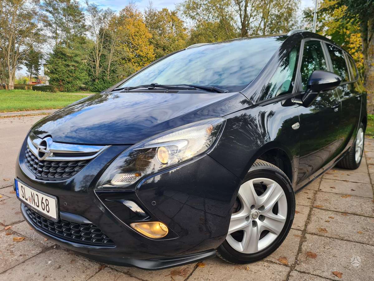 Opel Zafira 2012 — photo 47