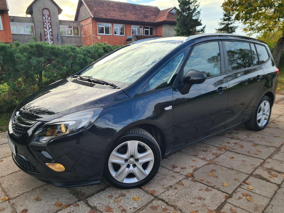 Opel Zafira 2012 — photo 6