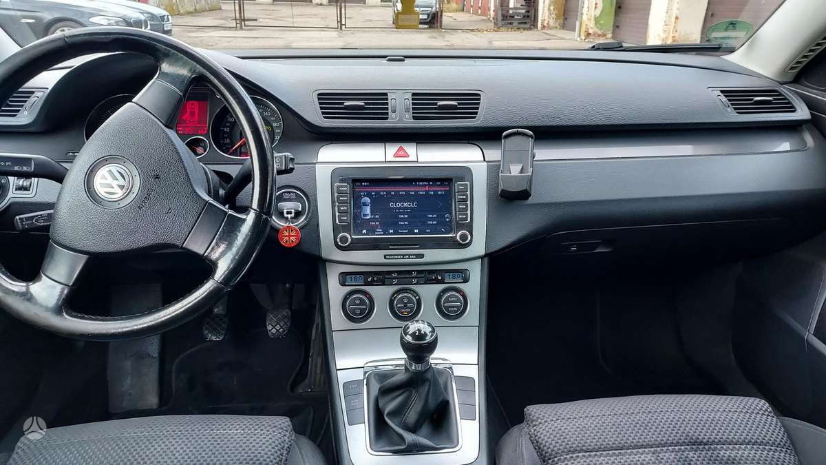 Volkswagen Passat 2006 — photo 7