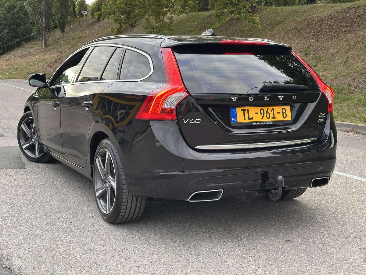 Volvo V60 2014 — photo 6
