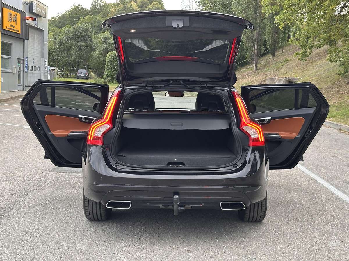 Volvo V60 2014 — photo 8