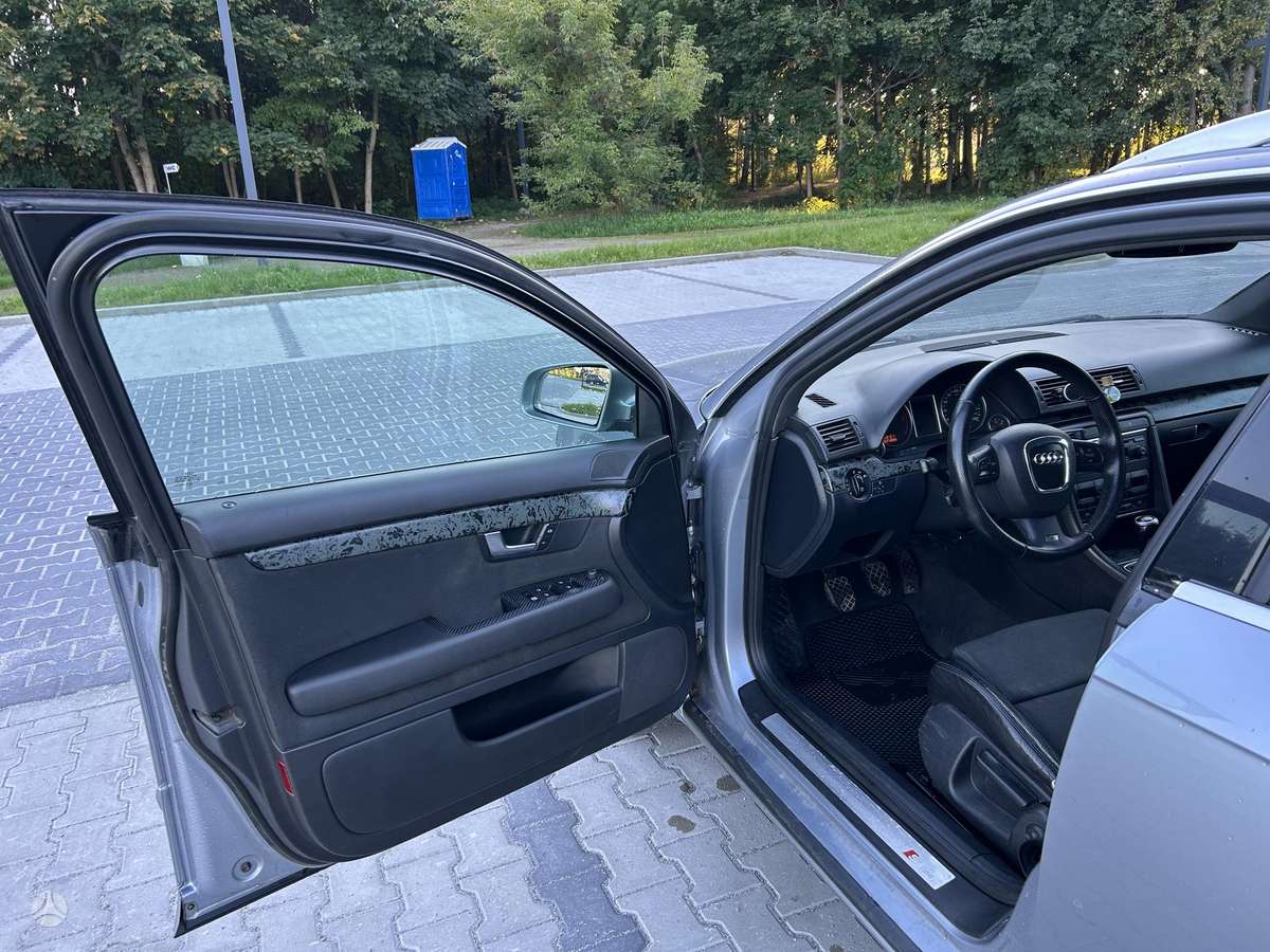 Audi A4 2006 — photo 10