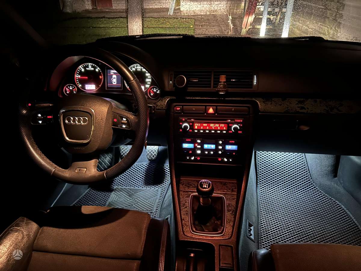 Audi A4 2006 — photo 13