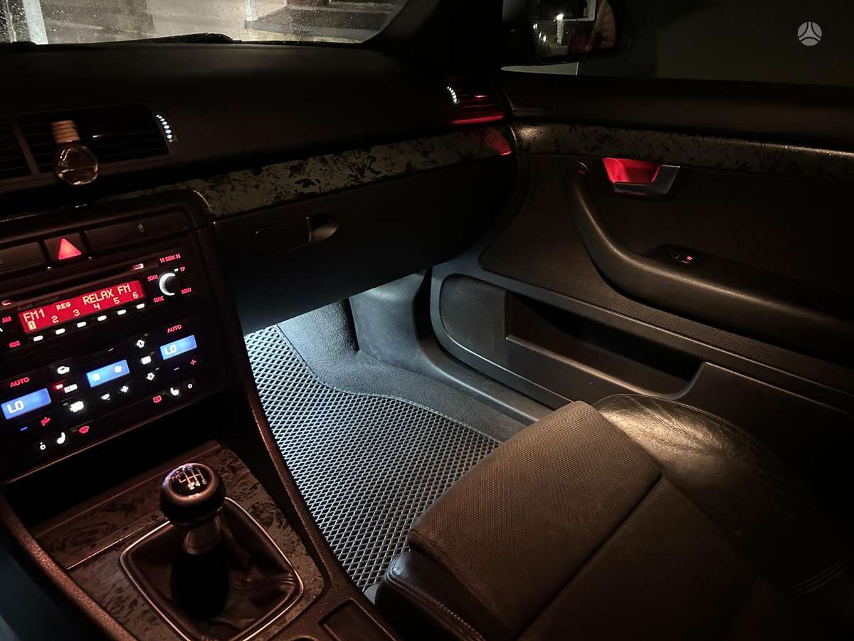 Audi A4 2006 — photo 15