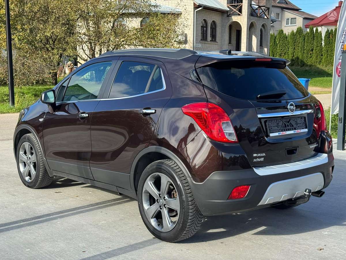 Opel Mokka 2013 — салон