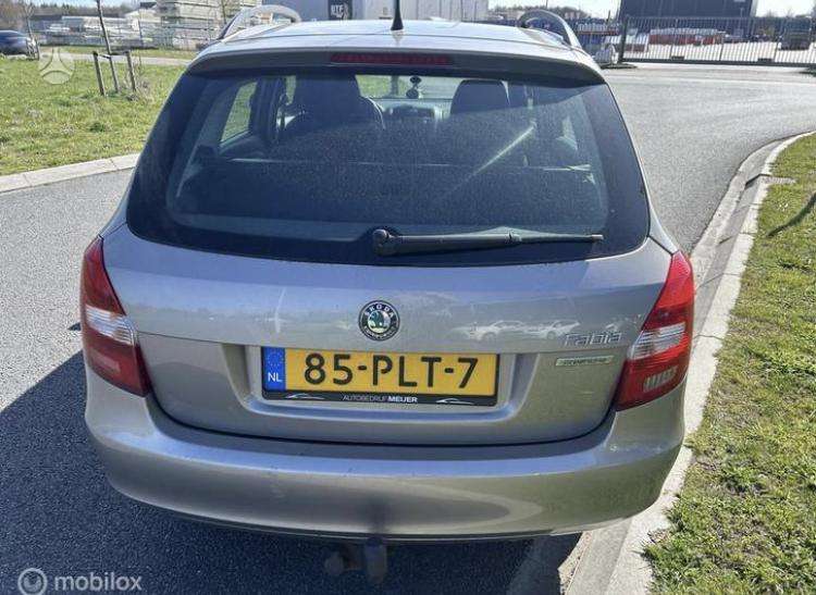 Skoda Fabia 2011 — photo 6
