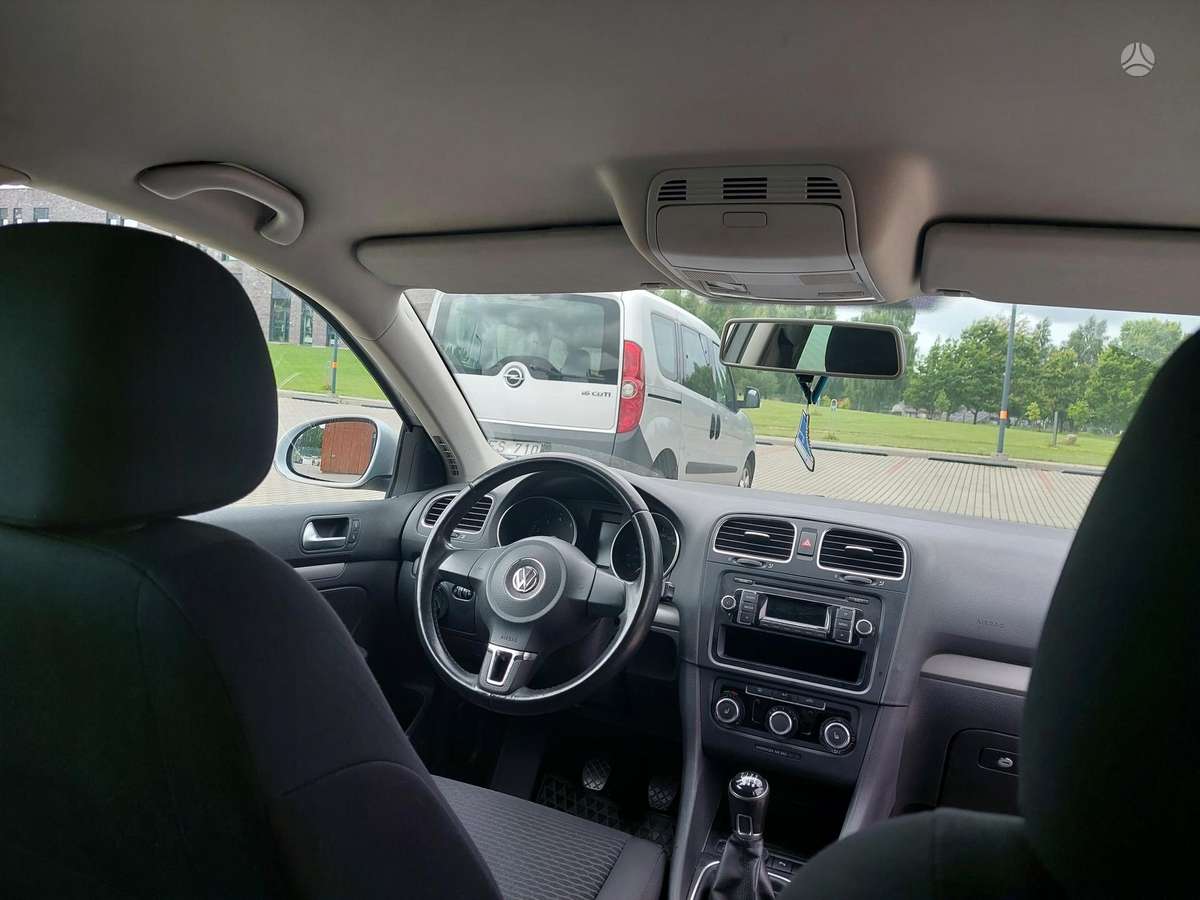 Volkswagen Golf 2013 — engine 1390 cm³, 122 HP (90kW)