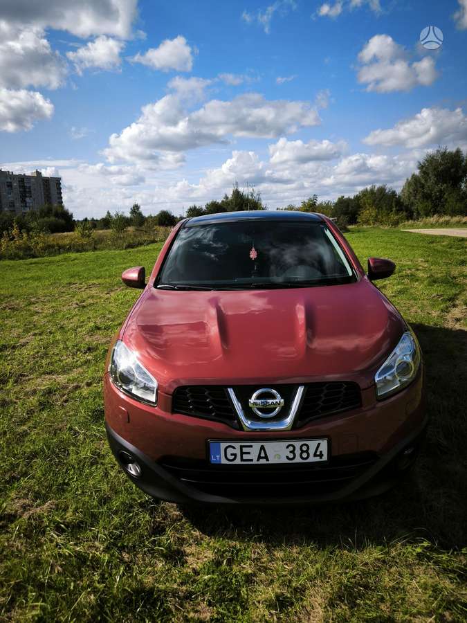Nissan Qashqai 2012 — вигляд ззаду