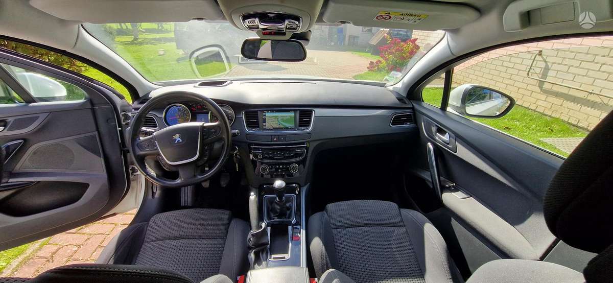 Peugeot 508 2015 — photo 11
