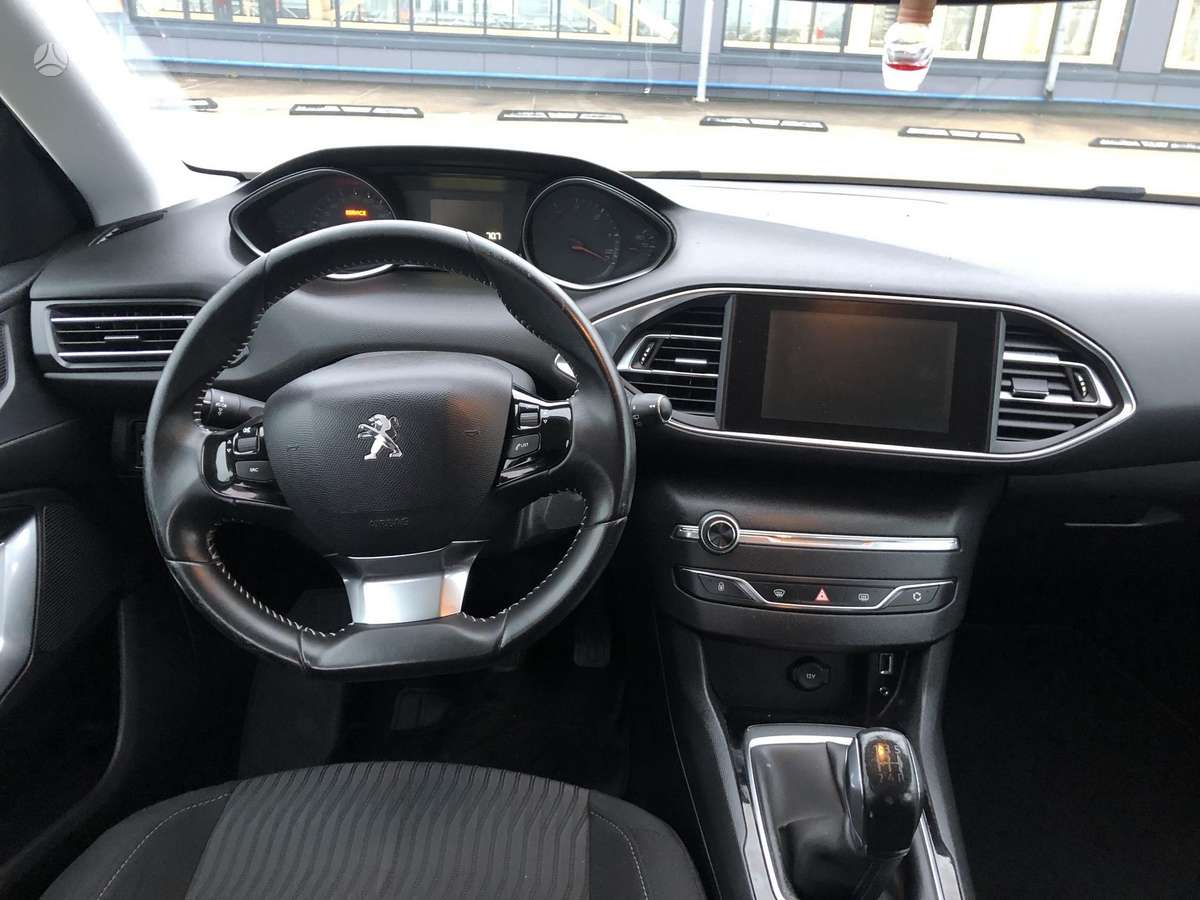 Peugeot 308 2014 — engine 1560 cm³, 92 HP (68kW)