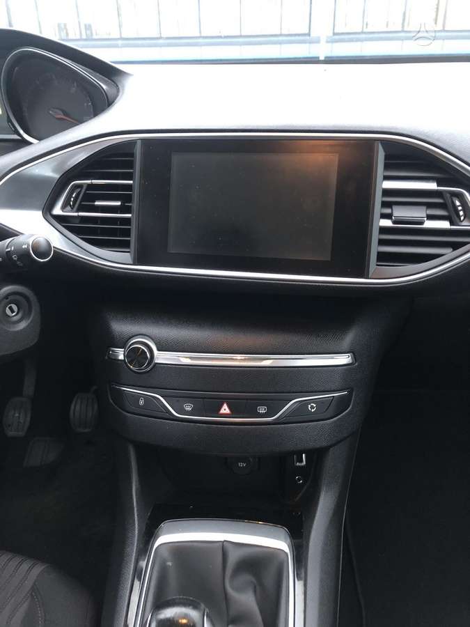 Peugeot 308 2014 — photo 5