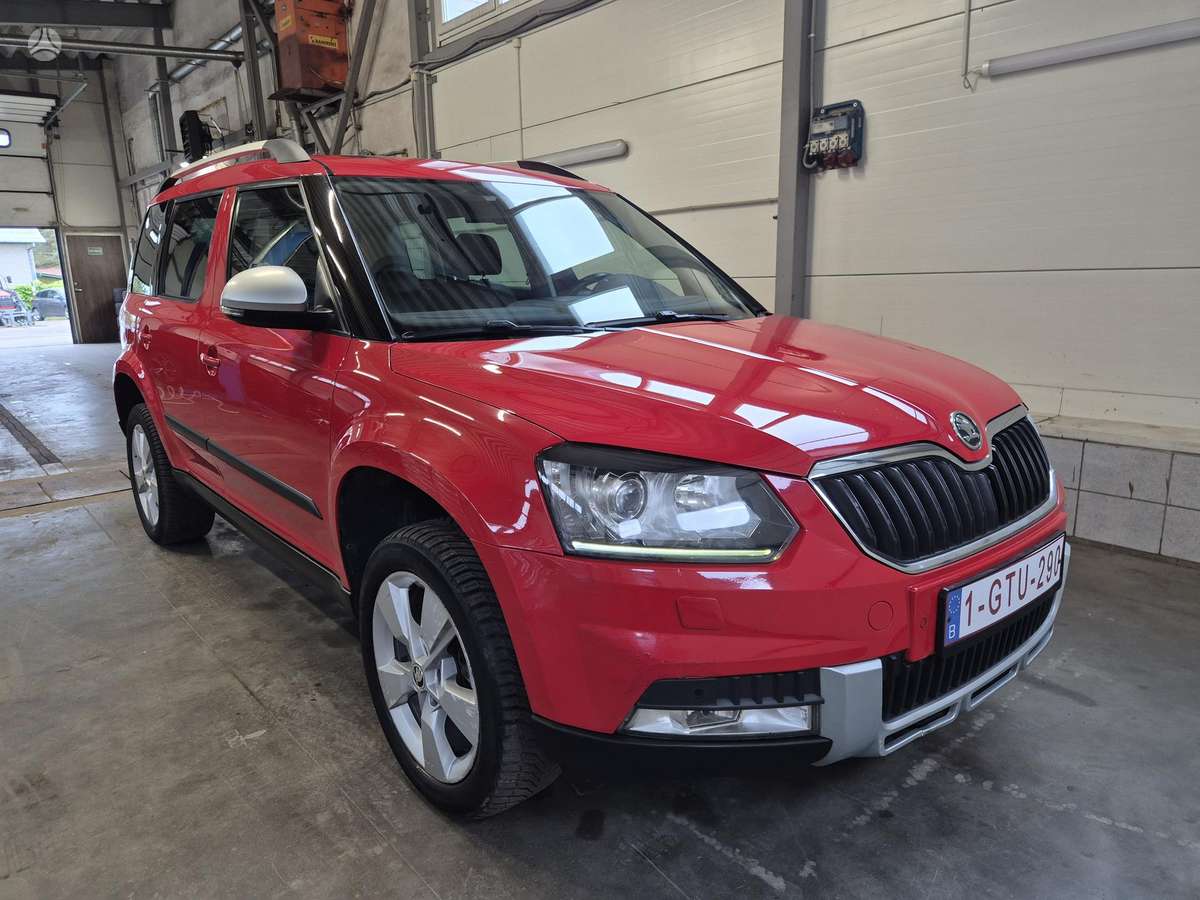 Skoda Yeti 2014 — rear view