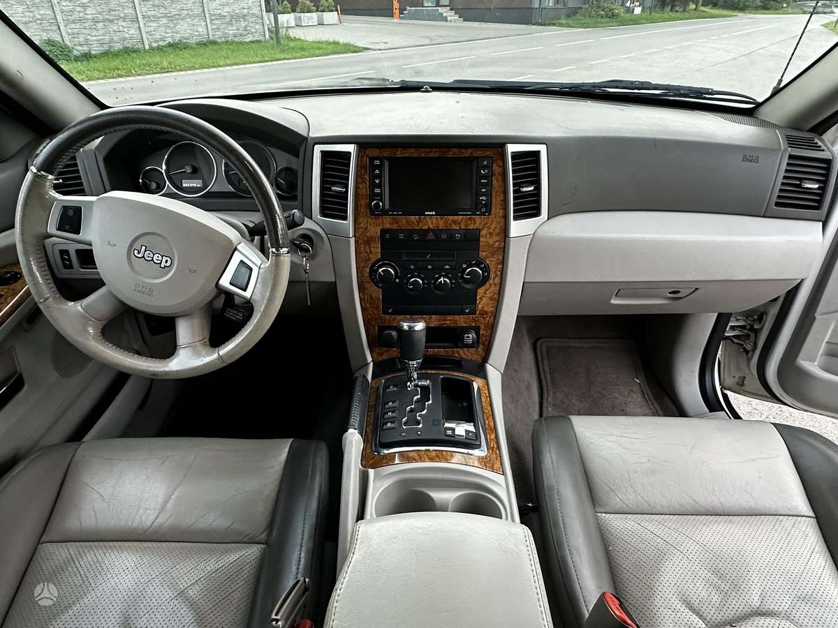 Jeep Grand 2008 — photo 9